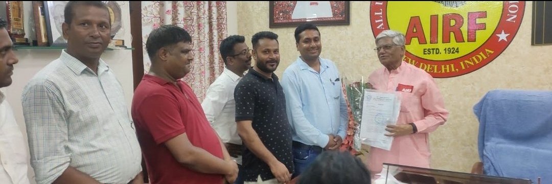 NR_Lko_Act2's tweet image. #Header_Updated लाल सलाम !! 🫡🚩

@AshishMisshra @ShivaGopalMish1 
@airfindia @amitmehramgr