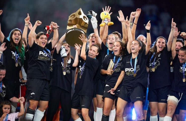 _Aguus_87's tweet photo. Tarde pero llegue, LO HICIERON SON CAMPEONAS #Piofc #PPP https://t.co/vChhVsxSYo