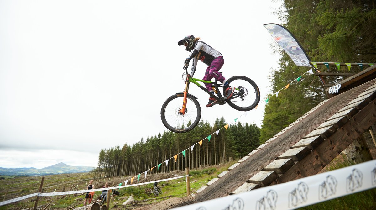 CyclingIreland's tweet photo. After a thrilling Downhill National Championships at the GAP, attention now switches to the series which continues next weekend at Shronaboy Farm, Killarney 🙌

Places are filling up quick! Get your entries in here 👇
https://t.co/oel8zDJc6A https://t.co/eqTofDtE0f
