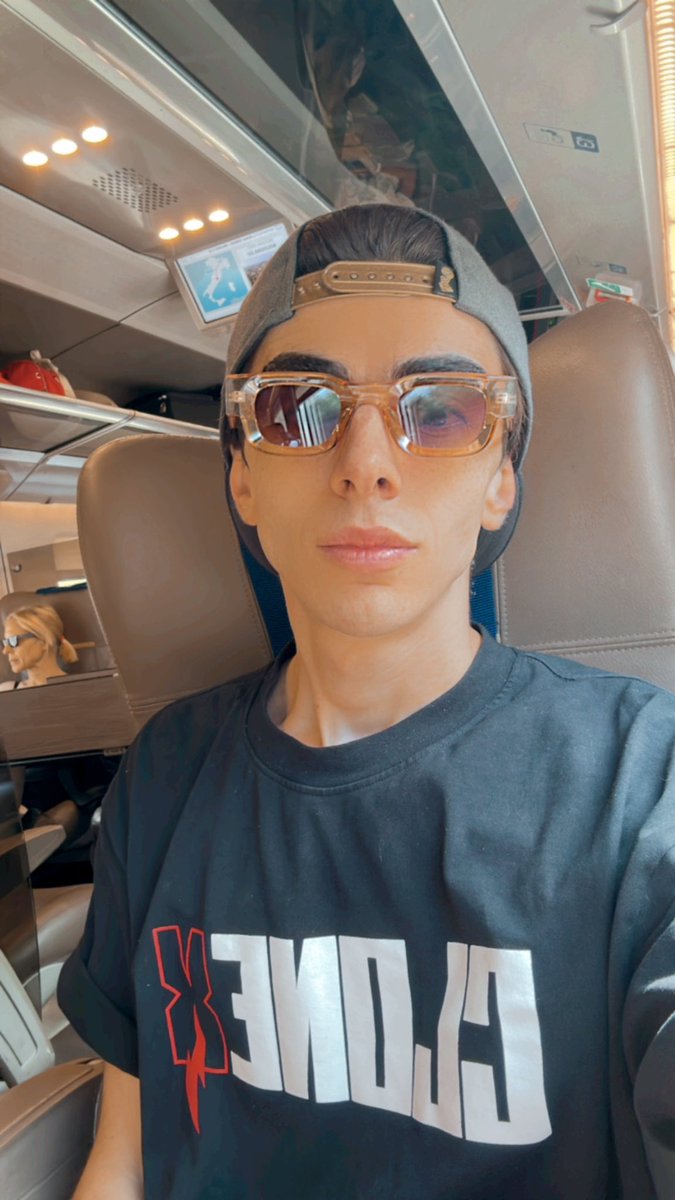 Viiiiiinz tweet media