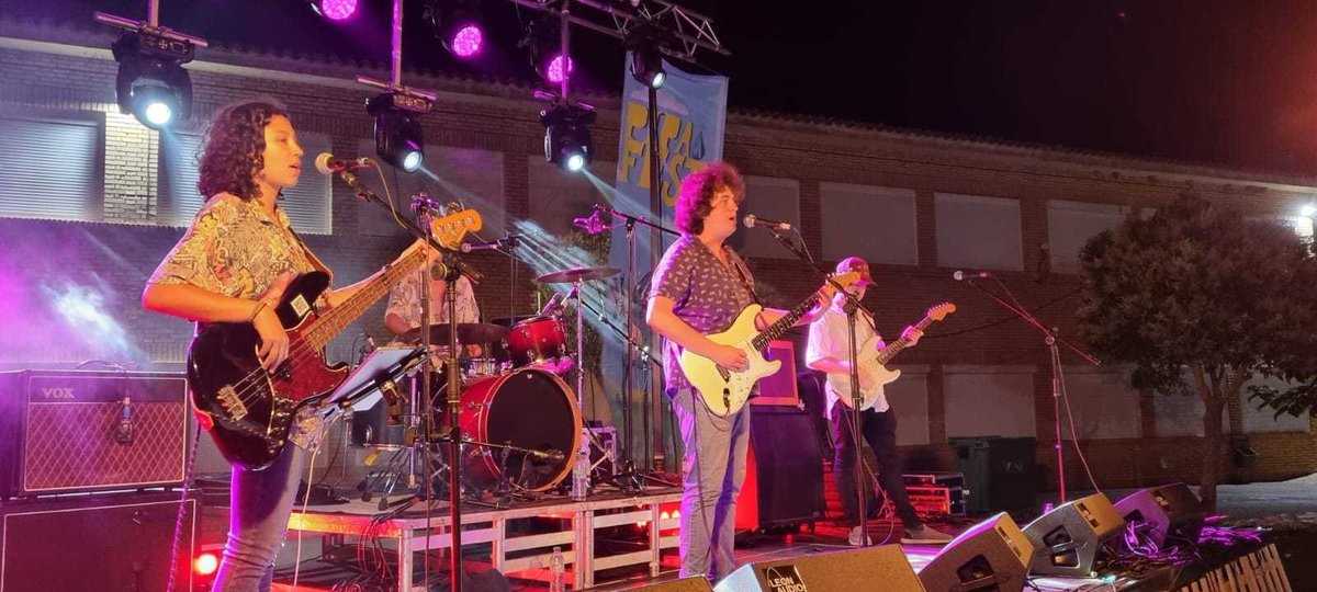 PalenciaEnlaRed's tweet photo. 📸 GALERÍA DE IMÁGENES 📸
La II Edición de #PIPAFEST, el festival musical referente en la provincia de Palencia ha sido todo un éxito en la noche de ayer 29 de julio

https://t.co/fcYSM885lf https://t.co/CzPiHRNU2T