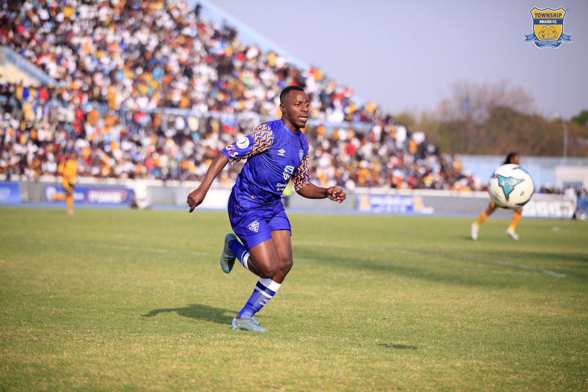 rollersfc's tweet photo. Operation shut the back door 🔥 Captain Simi and his back line successfully kept a clean sheet against a resilient Kaizer Chiefs yesterday 👏
#Popa #HappyPeople https://t.co/Yz1RkMJZ02