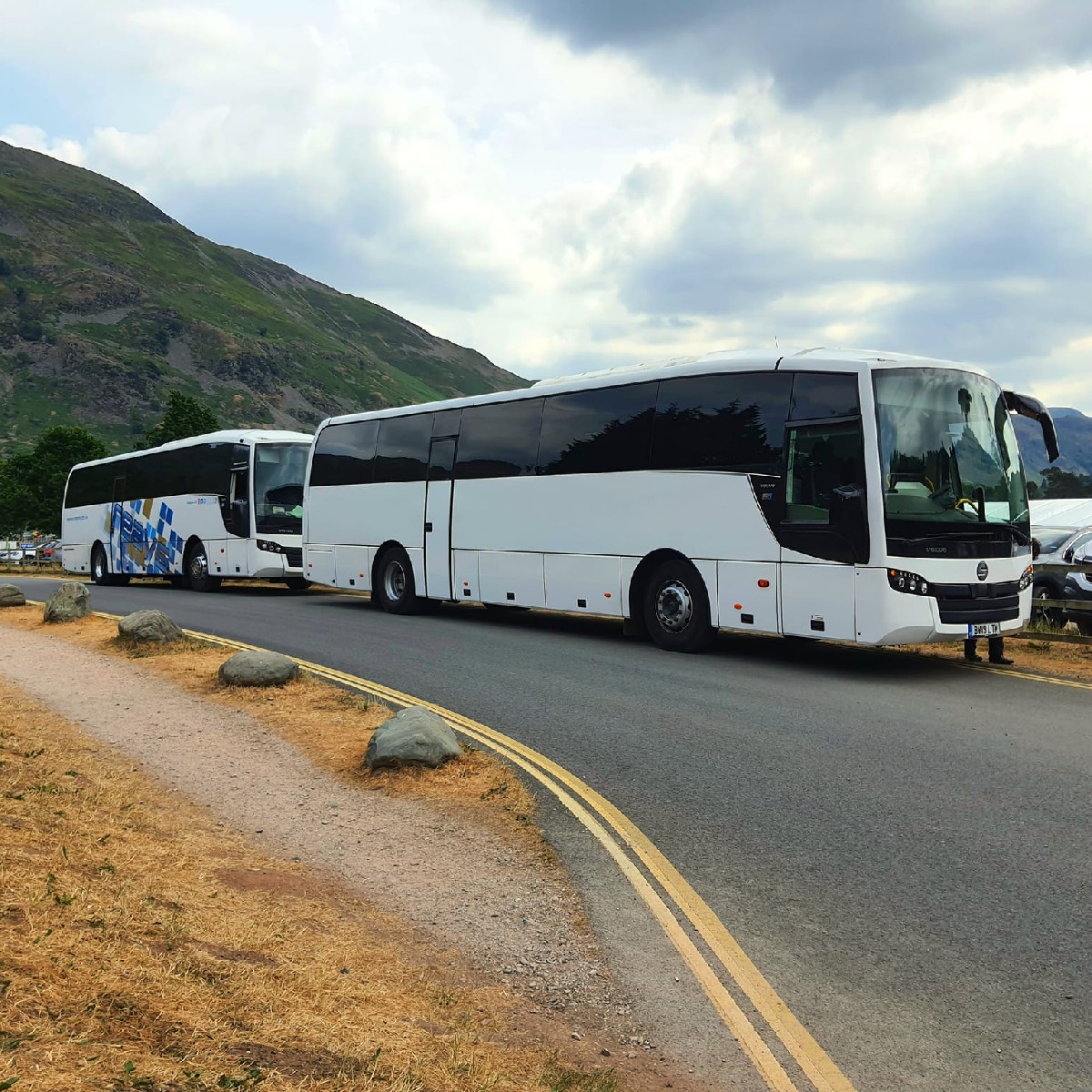 ReaysCoachTours's tweet photo. Friends who travel together, stay together - so hop on a Reays bus and hit the road this #FriendshipDay! 🎊🥳

Get some travel inspiration for your next adventure together here: https://t.co/8SeRcgLwoe https://t.co/7Dn71f3XGJ