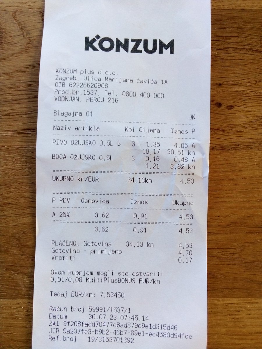 lideksynubeka's tweet photo. Z cyklu: #paragony przyjaźni. Naprawdę nie jest drogo, u nasz nad morzem śniadanie wychodzi drożej. Panie Marku @Marek_Witol, większość Pana problemów wynika z fenolowania w nieodpowiednich miejscach. https://t.co/JaK0QQ0mX5