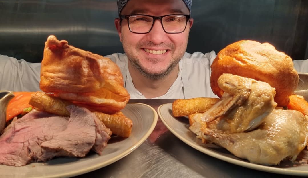 Sunday lunch by Head Chef Cezar! 

#thestrandlondon #nicholsonspubs #londonpubs #pubfood #westend #theatrepubs #realale #caskale #pieandmash