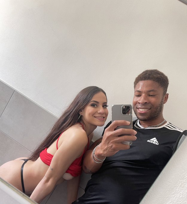 *We need to talk.. 🫦 https://t.co/jl5R2Kd1lz<a href="/tag/milf"class="tags"><span>#milf</span></a><a href="/tag/ita"class="tags"><span>#ita</span></a>