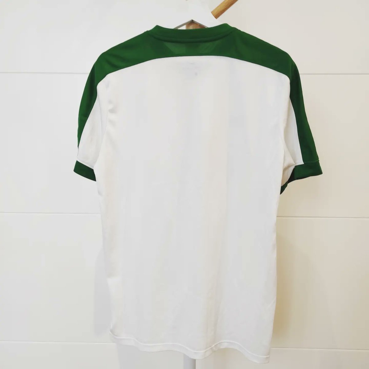 futbolcollect's tweet photo. SELECCIÓN ANDALUZA 
Temporada: año 2018
Marca: nike

#andalucia #seleccionandaluza #nike #laliga #futbolcollection #futbol #camisetas #collector #camiseteando #coleccion #camisetasdefutbol #coleccionismo #footballtshirt #classicfootballshirts https://t.co/mAZS25qLWW