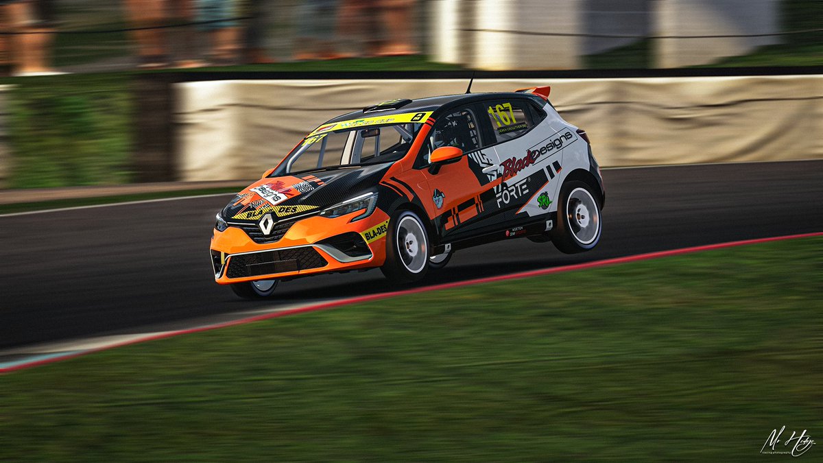 Mr_H_Photos's tweet photo. A few pics from the @JPBroadcasting_ Clio Series on @iRacing. These little rascals always put on a show!
#iracing #Simracing #simtography #ingamephotography #Clio https://t.co/eKl4wsabmH
