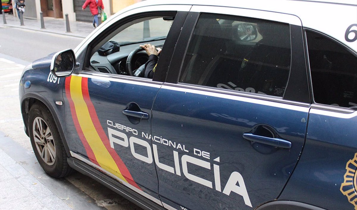 Detenidas 18 personas de una red dedicada a la explotación laboral en el sector de la construcción en Málaga

andaluciactual.com/detenidas-18-p…