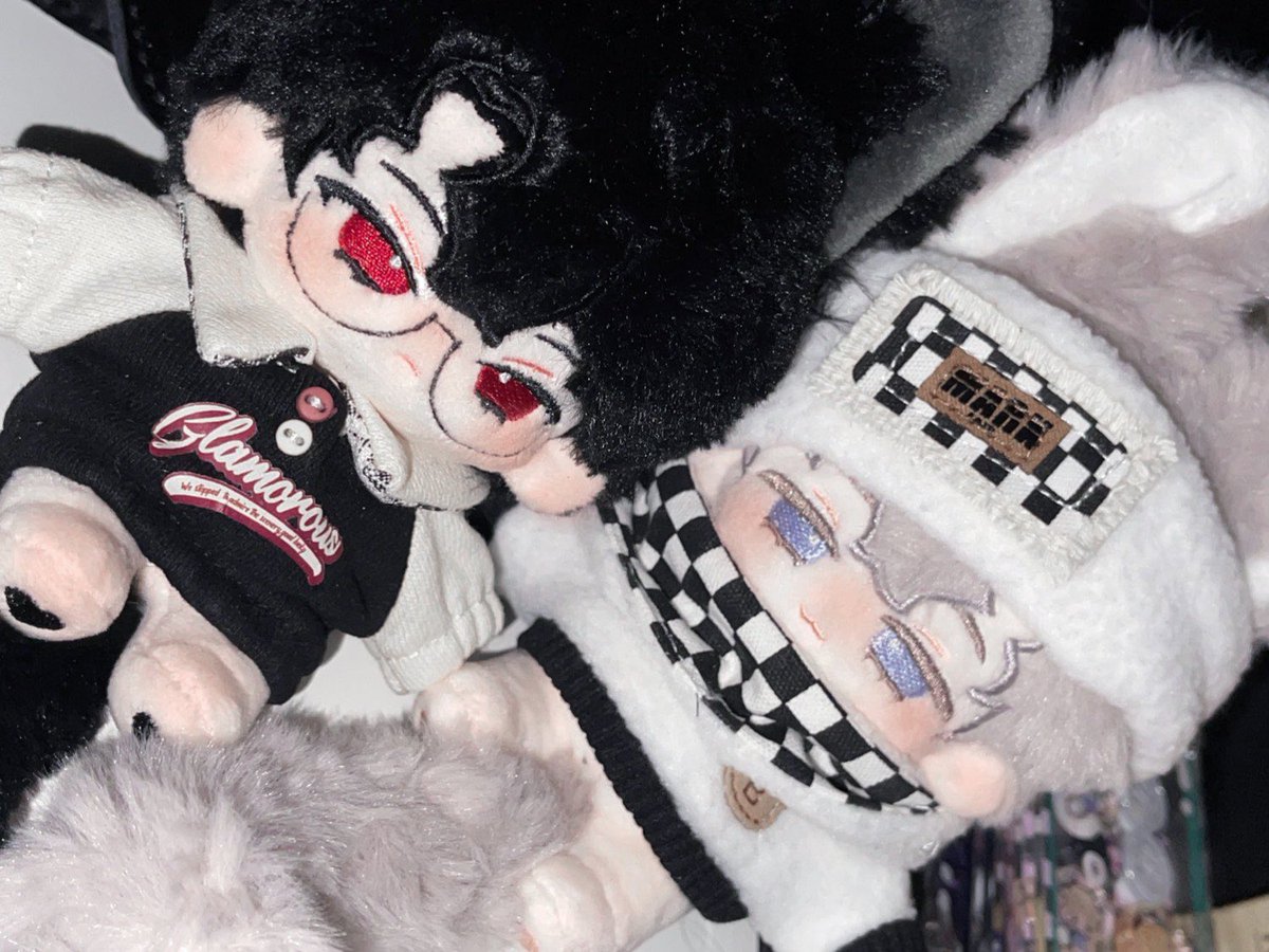 uzzug00's tweet photo. 대만솜 선후배 10cm

이름이 선배&amp;후배예요 😁
수량이 제한되어 있사오니 구매 원하시는 분은 빠른 결제 부탁드립니다🙇‍♀️❤️

🗓 8월 3일 23:00 마감

🔗 https://t.co/jenODlVTf9 https://t.co/7Clg5VfPZO