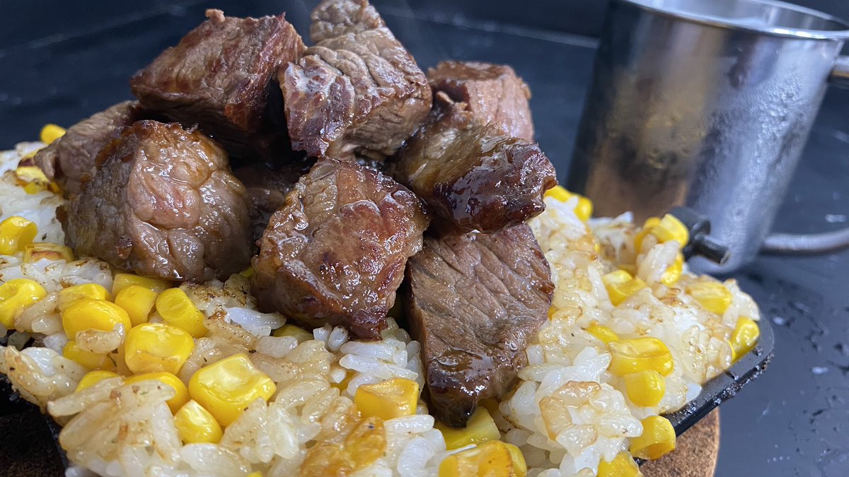 omayanoyama's tweet photo. 丑の日違いの鰻タレ牛ステーキバタコンライスで闇堕ちパナシェを流すだけ
https://t.co/2kpG2V6VtW

欲望に忠実に日々の飲酒と雑まみを
https://t.co/sSdJGeShVP

#beer #闇堕ちパナシェ #クラフトビール #ビール女子 #craftbeer #地ビール #ipa #丑の日 https://t.co/Z2LZueiY5z