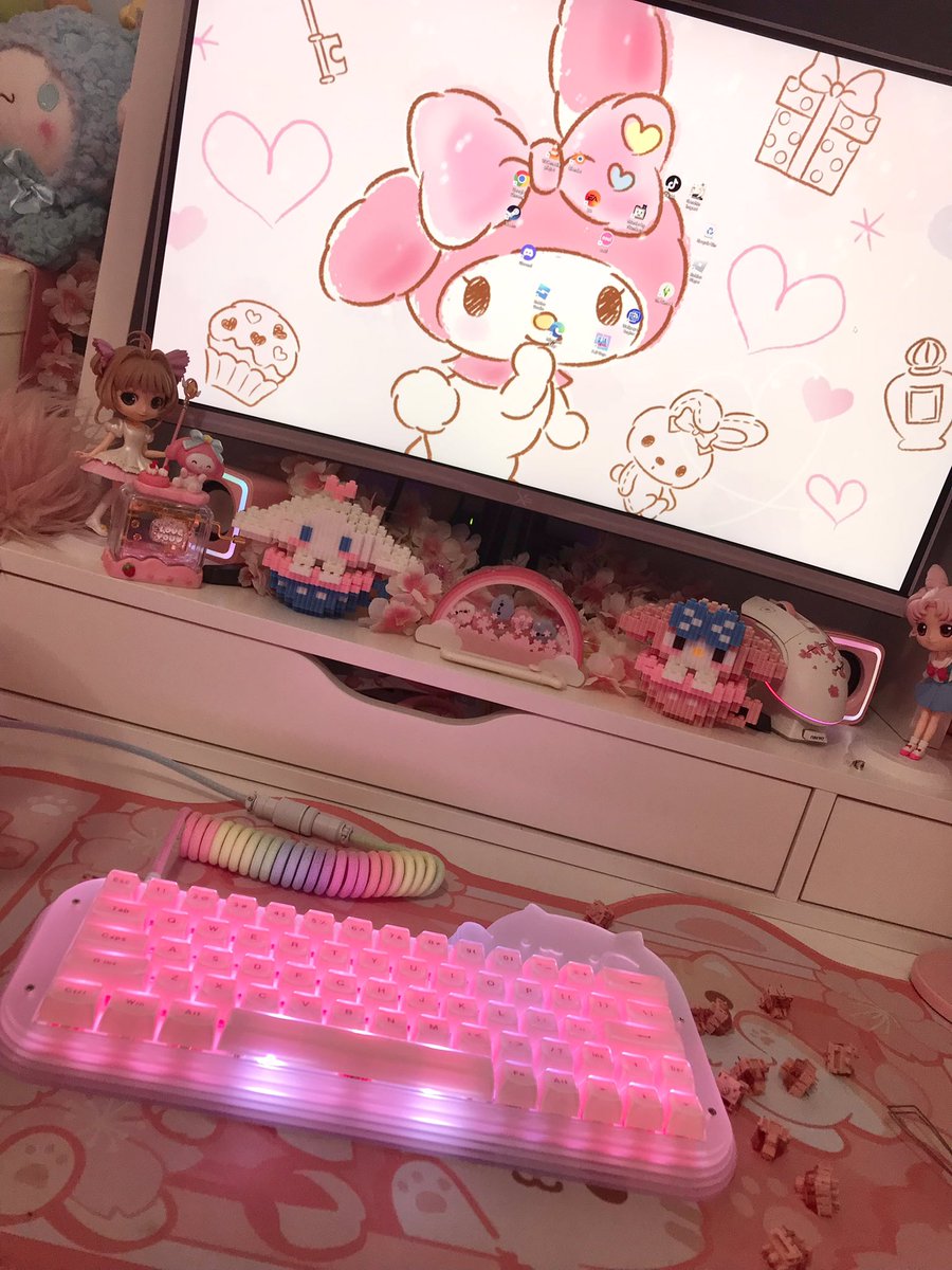 Miyuuily tweet media