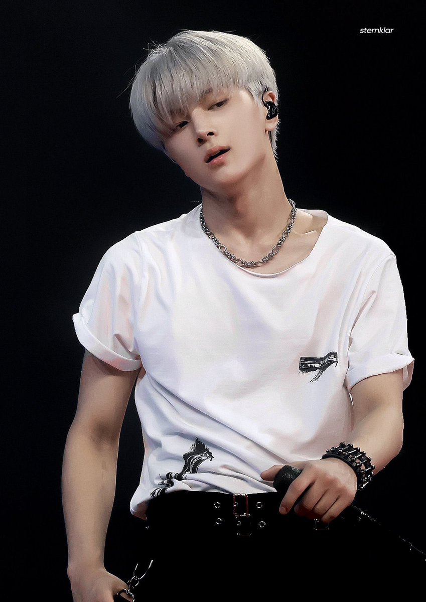 jongseongsfilm's tweet photo. #ENHYPEN_JAY IN WHITE SHIRT https://t.co/yidM7475fa