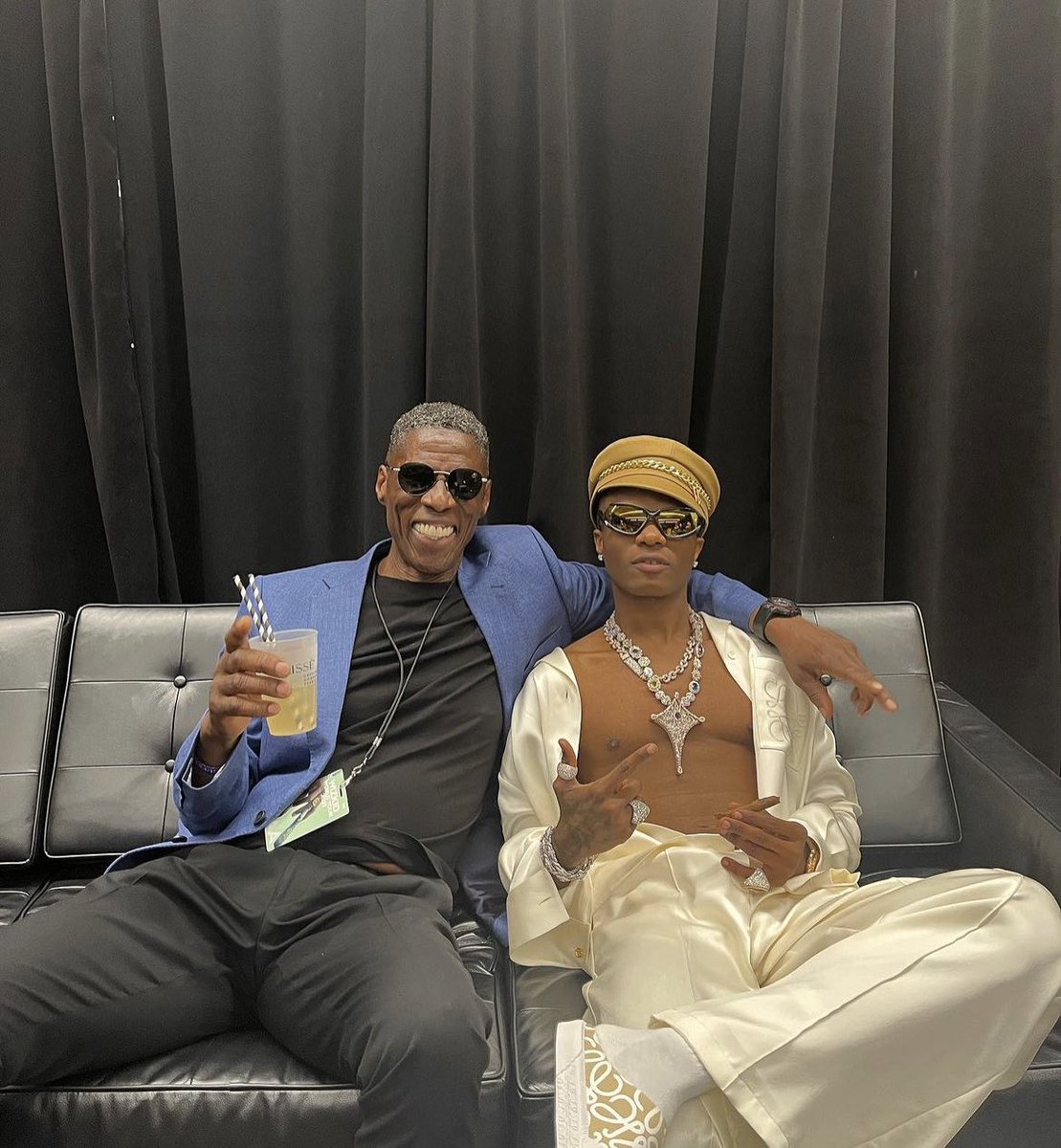 itzbasito's tweet photo. Wizkid and Jada’s dad❤️ https://t.co/HlEsPlNQqE