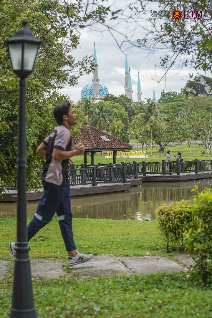 utm_my's tweet photo. Final exam kan dah habis mesti korang ada tempat nak healing.
Cuba share sikit tempat wajib korang healing dalam UTM ๐
#KeranaTuhanUntukManusia
#SemesterBreak
#TempathealingUTM
#UTMmyhome
#IamUTM
#Moments https://t.co/yjyXbZS4aM