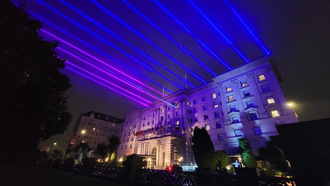 I'm at Nob Hill in San Francisco, CA swarmapp.com/c/2XQB4NuVGyG