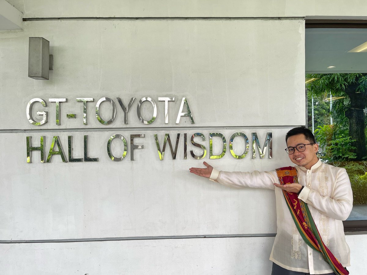 jeymsss's tweet photo. And that’s it! Finally, done with my master’s degree! 🥳🙏🏻 https://t.co/VDRovAbauK