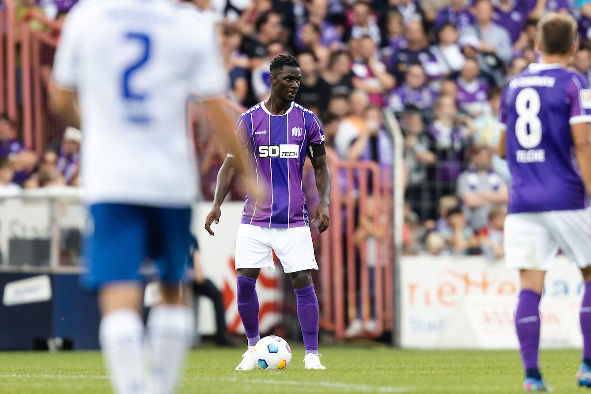 VfL_1899's tweet photo. Das macht trotz der Niederlage Lust auf mehr! 💜
#vfl1899 #OSNKSC https://t.co/yVHRkJ7HxZ