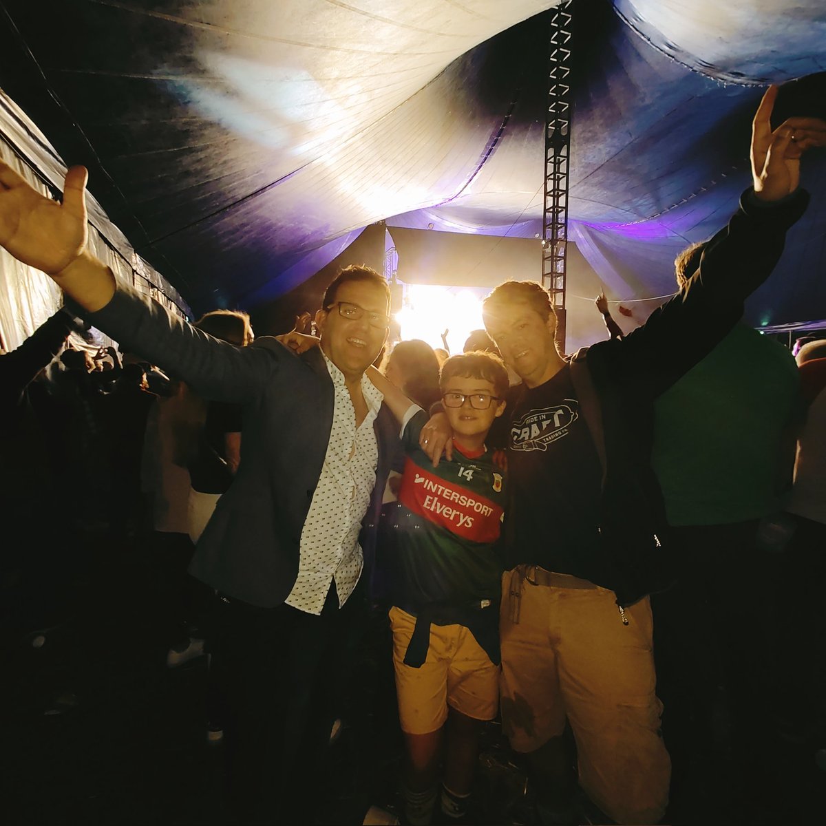 galwaysfuture's tweet image. Great night at @GalwayIntArts  @sawdoctors #gwanouttadat Copyright @rte for the tune 😃