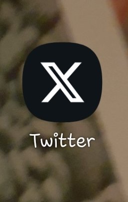 peeeeeeenut's tweet photo. @Bunnii_LIVE i got the worst of both worlds https://t.co/qpDvifYmEG