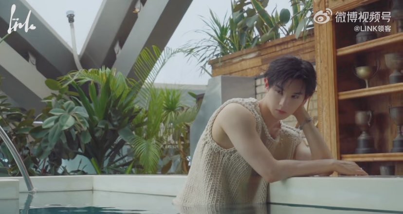 NineteamsUpdate's tweet photo. ดีสุด แบบสุดๆๆ นิตยสารเปิดพรีแล้ว ของมันต้องมี

NNINE SUMMER COVER
#GQCxMrLinkMagazine https://t.co/1bPx0gaKE5