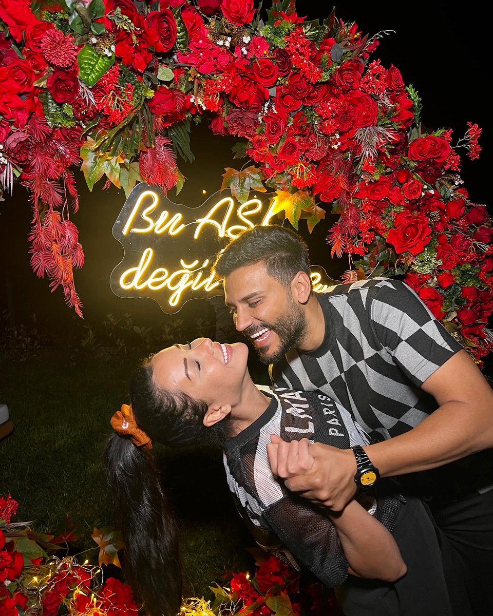 sen cok iyisin dilanım 🧿 ama kocan da adam cikti 👍🏻