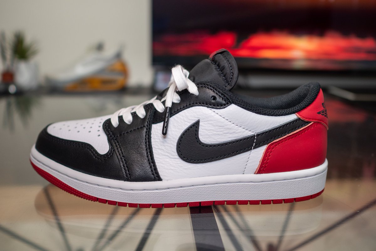 grigioalloy's tweet photo. - TODAY'S KICKS -

「Nike Air Jordan 1 Retro Low OG "Black Toe"」

ブームの終焉のお陰か、はたまた小売価格の上昇の影響か、今回もありがたい事にSNKRSで買えました。

めでたし。

SKU : CZ0790-106

#NIKE #AIRJORDAN #AIRJORDAN1 #AIRJORDAN1LOW #AJ1 #AJ1LOW #UNCTOE #BLACKTOE #SNKRS https://t.co/b9WfKU5jvP