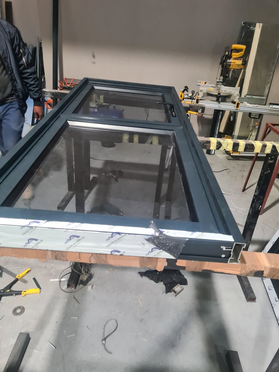 CharmaxGroup's tweet photo. @EFFSouthAfrica @CharmaxGroup we specialize on manufacturing and installing aluminium windows ,doors and shopfront ,you contact us on 0729234363 https://t.co/gvtKCsbjsA