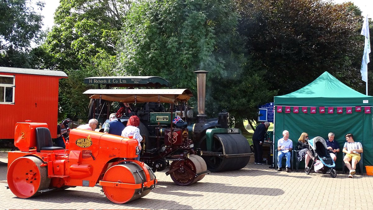 tavelingsociety's tweet photo. Please enjoy this small selection of photos from past Thomas Aveling Birthday Celebration events. This year’s celebration of local heritage will once again take place in the car park along Vicarage Lane in Hoo on Saturday 9th September, from 12pm to 4pm, and everyone is welcome! https://t.co/m7uFq8gWQC