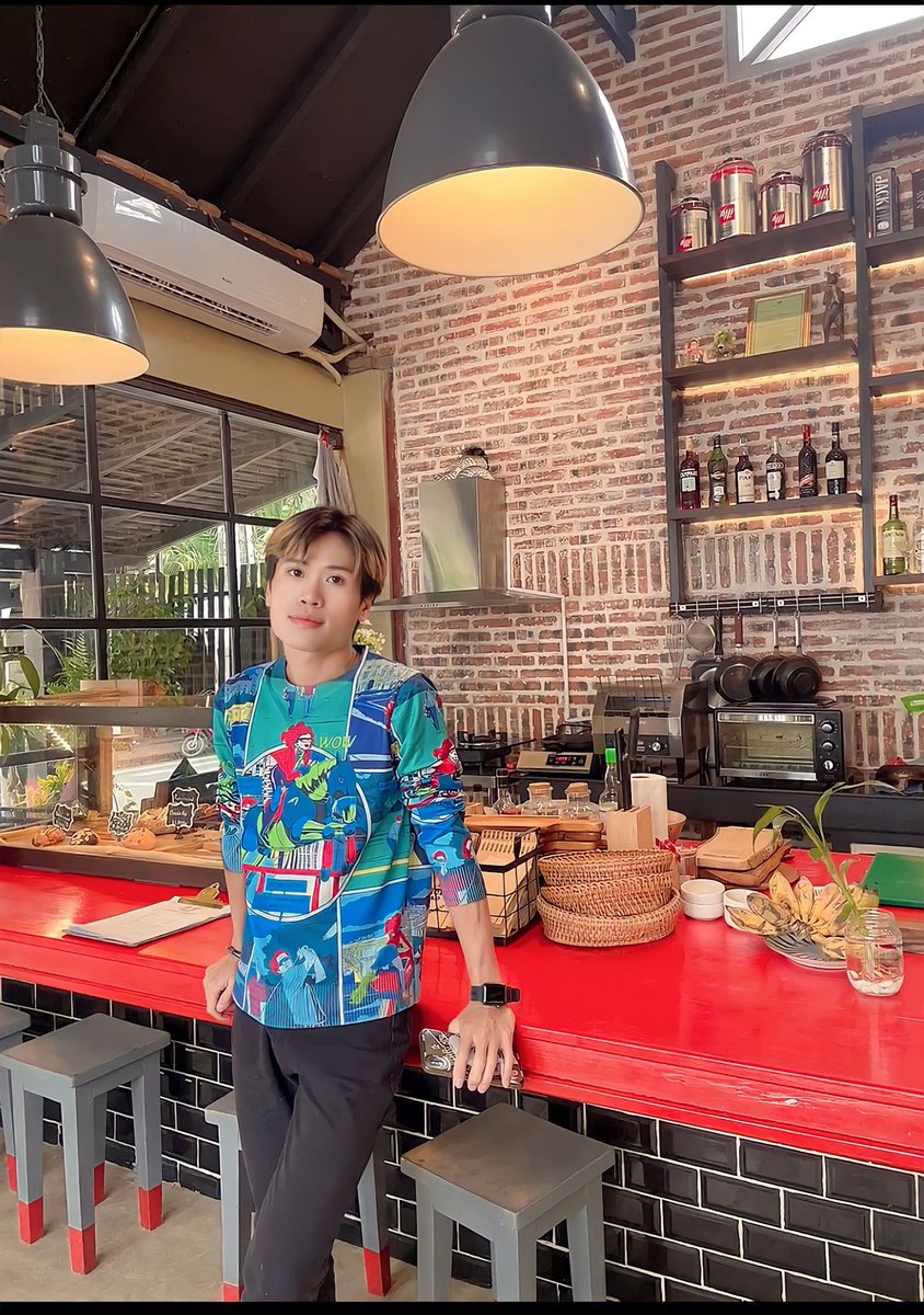 tom_lpq's tweet photo. เสียโตกะยังพอมีเเฮง เเต่เสียใจนี่ตี้เเฮงหย่างกะยังบ่มี https://t.co/QlT2csWuDO