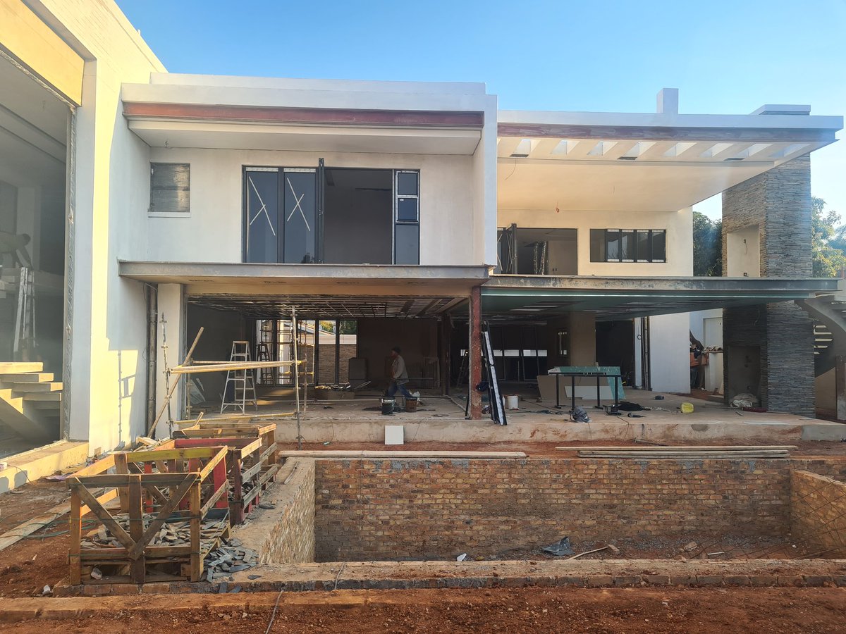 CharmaxGroup's tweet photo. @given88507526 @METROFMSA @CharmaxGroup we specialize on manufacturing and installing aluminium windows ,doors and shopfront ,you contact us on 0729234363 https://t.co/kGAZTEEiA7