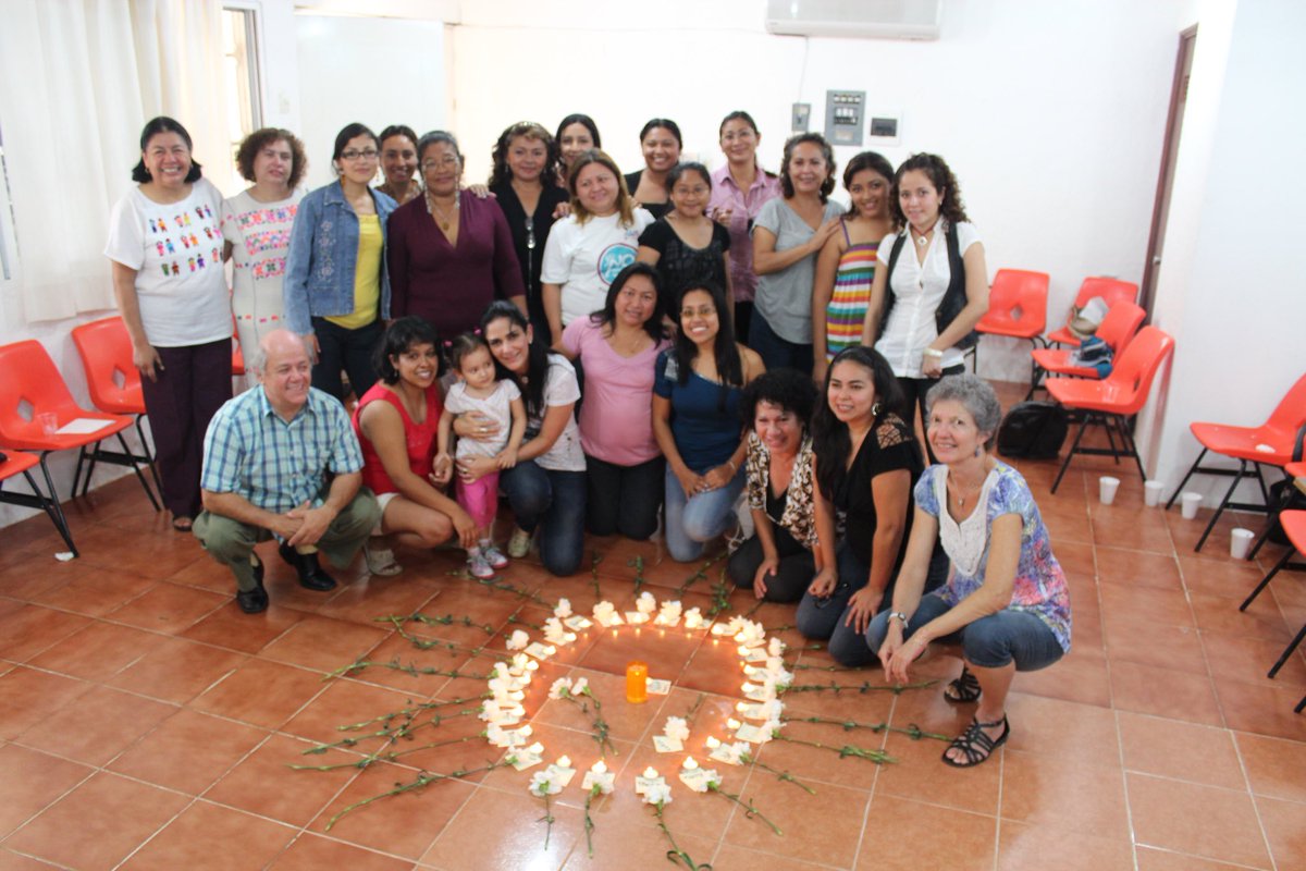 Hoy celebro a las 43 personas que conformaron el equipo de nuestro #CiamCancún el Refugio de alta seguridad para víctimas de violencia. Profesionalismo y entrega contra la #TrataDePersonas #30Julio #DíaMundialContraLaTrata #Feministas