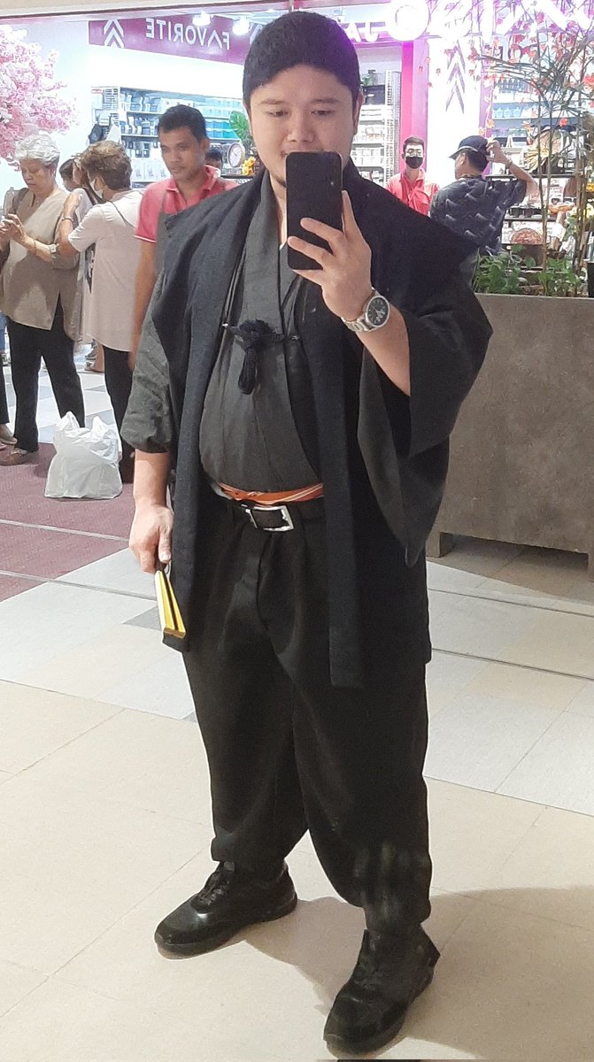tjthelocalweeb's tweet photo. My outift today for #MITSUKOSHIBGC #GrandOpeningMatsuri https://t.co/PnPg7EYTlk