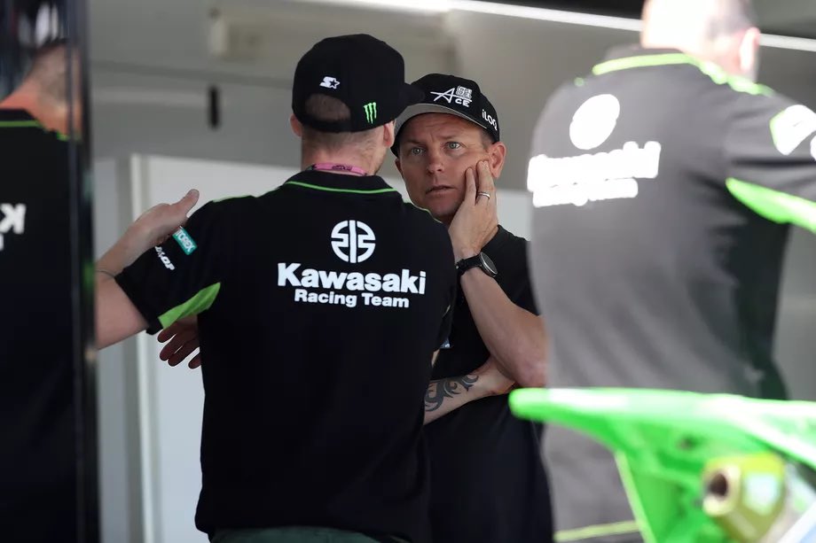 FansOfKR's tweet photo. Hello Kimi 😌 https://t.co/tNUQqmbg09
