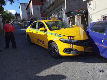 mehmetyetim63's tweet photo. İstanbul Gaziosmanpaşa'da hareket halindeki taksiye silahla ateş açıldı.  Saldırıda yolcular yaralanırken, 2 çocuk babası olan Samet Kubiloğlu olay yerinde hayatını kaybetti. https://t.co/C4CScFgRsU