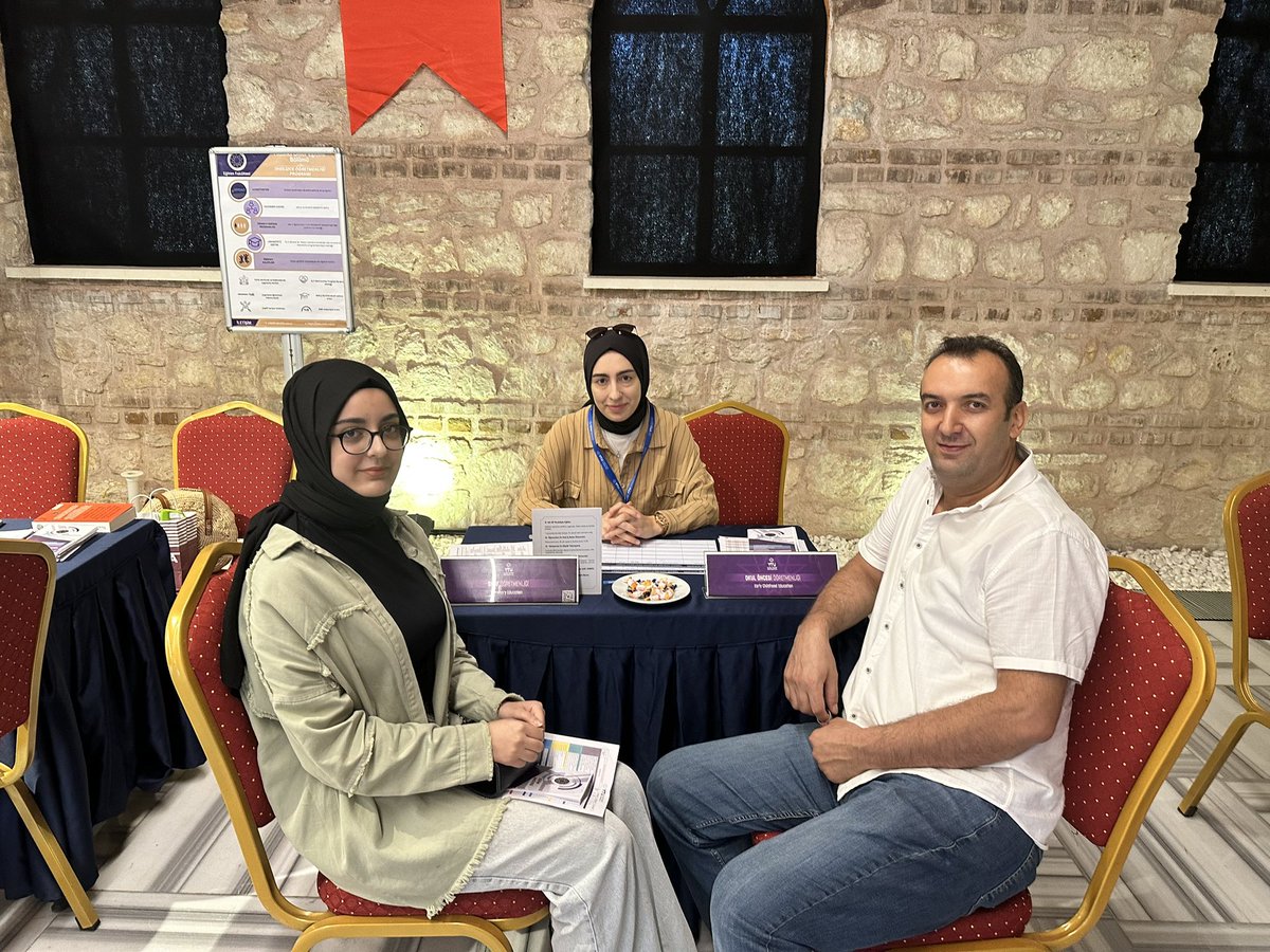 Yıldız adaylarımızın sorularını cevaplamak ve güzel üniversitemizi tanıtmak amacıyla Tarihi Hamam’dayız! ✨ #yıldıztekniküniversitesi #tanıtımgünleri #sendebiryıldızol <a href="/proftameryilmaz/">Tamer Yılmaz</a> <a href="/YildizEdu/">Yıldız Teknik Üniversitesi</a>