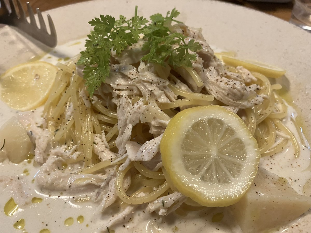 y_nozu's tweet photo. 昨日の料理で海外を巡る会の写真です

オーストラリア料理はめちゃくちゃ美味しかったですね。そして、まさかのサプライズで誕生日を祝って頂き、有難い限りです https://t.co/vo4LdSrg2H