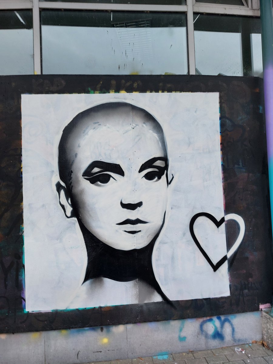 The late, great Sinead O'Connor has been remembered through a painting at Arthur's Quay Park in #Limerick this weekend. 📷