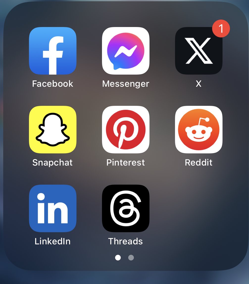Seriously? Why do you feel the need to suddenly change your entire brand, Twitter? Stop trying to make fetch happen, Elon. #TwitterIsDead
