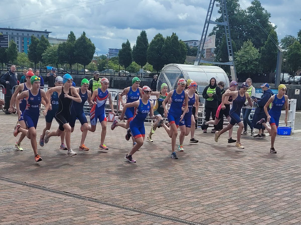 NWBiathleHub's tweet photo. Super proud of our Hubbers today!! Oonagh 🥇 Annabel 9th
Jaz 1st Pop 9th Ella 11th
@gordonjbally 4th
Richard 2nd Neil 3rd
Meg 3rd Zee 7th
Nat 5th
Billie Tegz & Emily too!! 🏃🏾♂️🏊🏽♀️🏃🏾♂️ https://t.co/fz8x8RmM7M