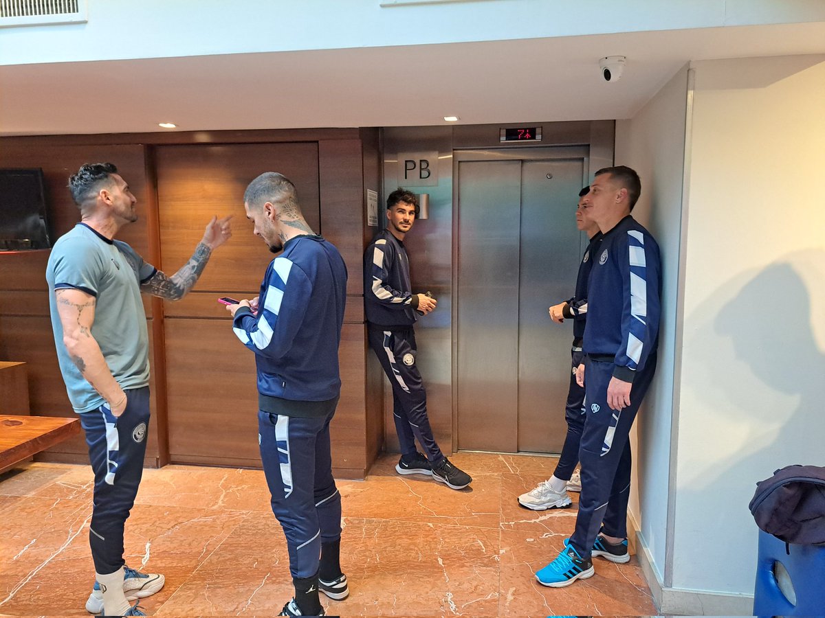 Rioschipi's tweet photo. Desde las 17:00 vivimos la previa de #RacingCba - #IndependienteRivadavia por @radionihuil junto a @GustyTello y @MATIPASCUALETTI https://t.co/axV0kHV1U4