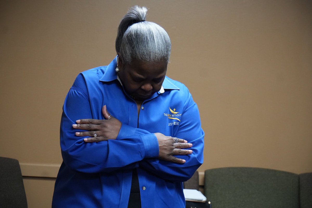 SylvesterTurner's tweet image. 🎼 I’m pressing on the upward way. New heights I’m gaining every day. Still praying as I’m onward bound:  “Lord, plant my feet on higher ground.”

Lord, lift me up and let me stand.
By faith, on heaven’s tableland, a higher plane than I have found. 🎼 

#IamTCWW @TCWWHouston