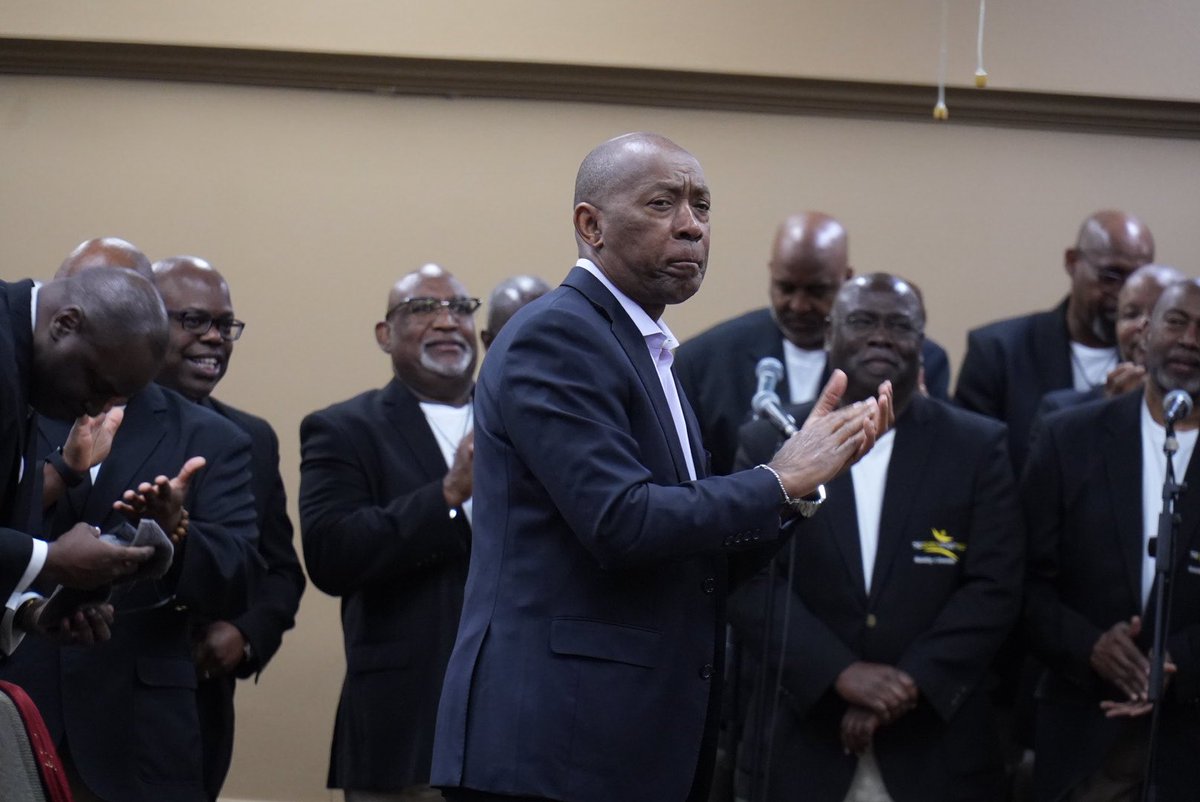 SylvesterTurner's tweet image. 🎼 I’m pressing on the upward way. New heights I’m gaining every day. Still praying as I’m onward bound:  “Lord, plant my feet on higher ground.”

Lord, lift me up and let me stand.
By faith, on heaven’s tableland, a higher plane than I have found. 🎼 

#IamTCWW @TCWWHouston