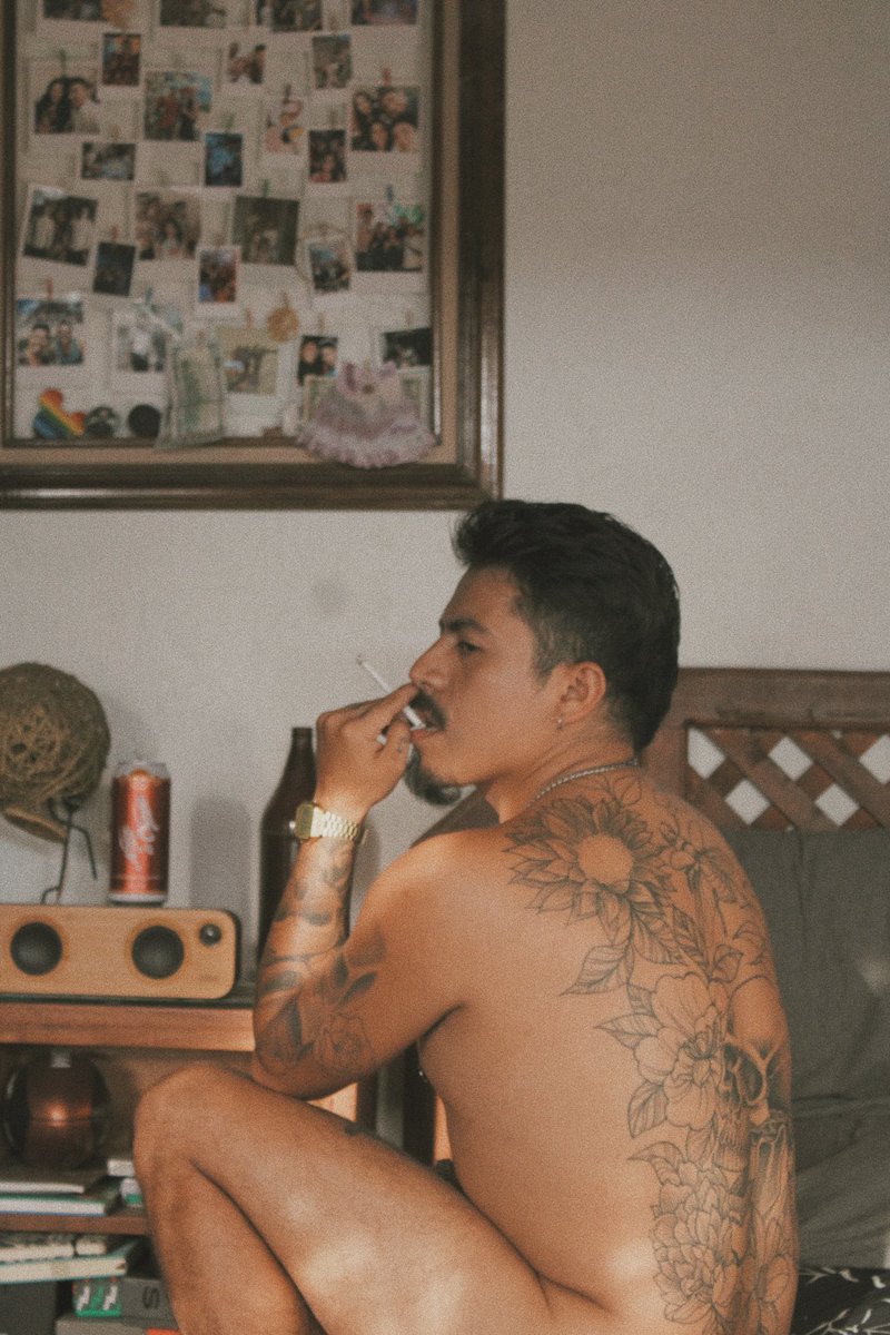 Jaredcastro77's tweet photo. Apaga la luz y enciéndeme…

📸 @zaulgaos 🔥

#scrufflatino #instagood  #scruff #tatuaje #chacal #lgbt #photography #photooftheday #photoshooting #man #latino #Tatto #tattoos #Oaxaca #mexico #followme #tbt #love #instalike #Gay #gayboy #instagay #pride #macho #mexicano #moreno https://t.co/cHdRQZF8Yc