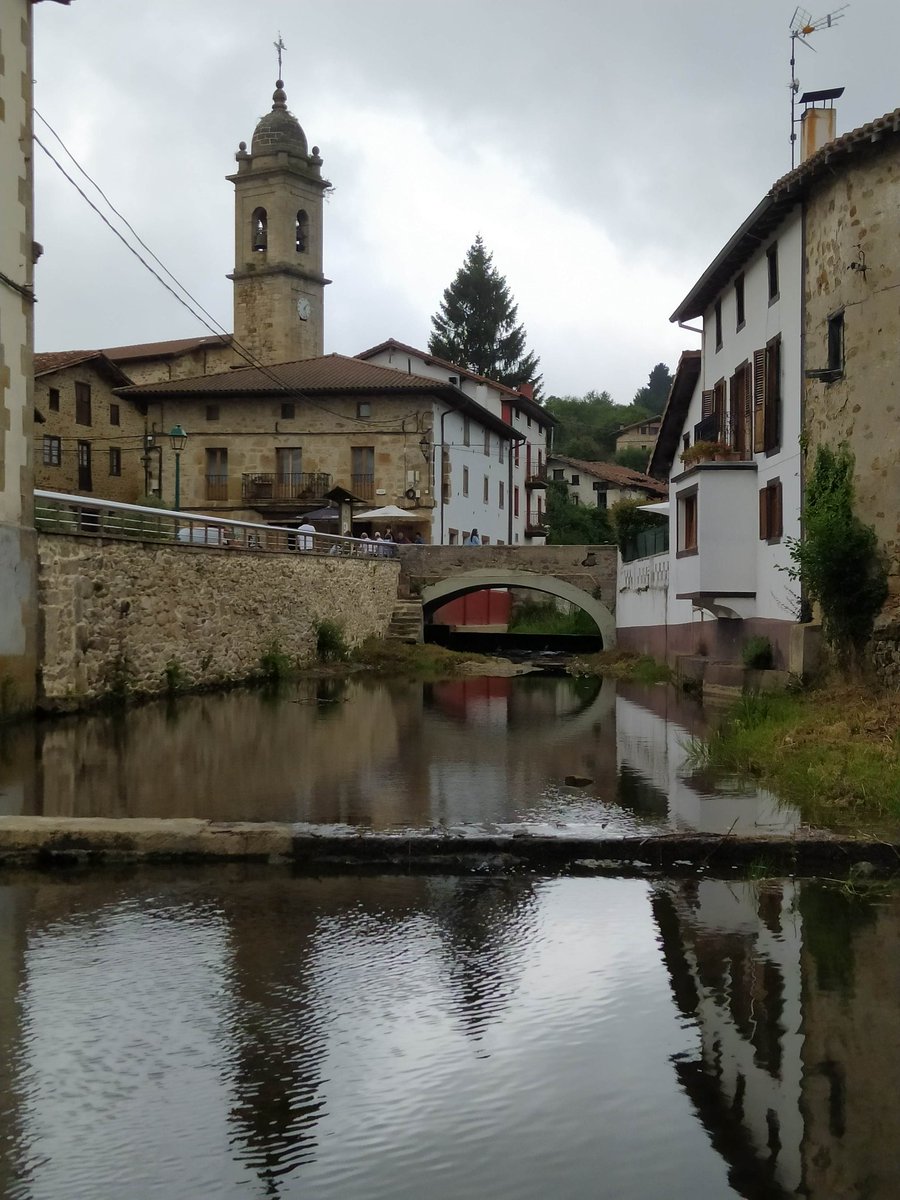 RaulAnillo's tweet photo. Un día cualquiera paseando por #Ubide #euskadi #fotomovil #photographer #photography #photomovil #foto #fotopaisaje #hacerfotos https://t.co/Ay4IUGMY8x