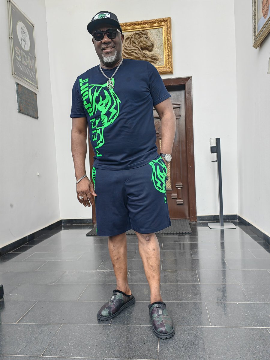 Senator Dino Melaye. (SDM) tweet media