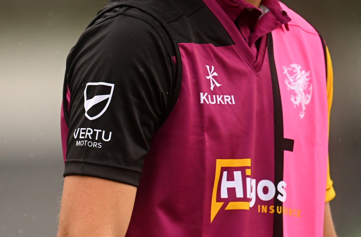 SomersetCCC's tweet image. The new 50 over shirt making its debut today 👍

#WeAreSomerset 
@HigosInsurance @Eurilait 
@VertuMotors @KukriSports @Dafabet