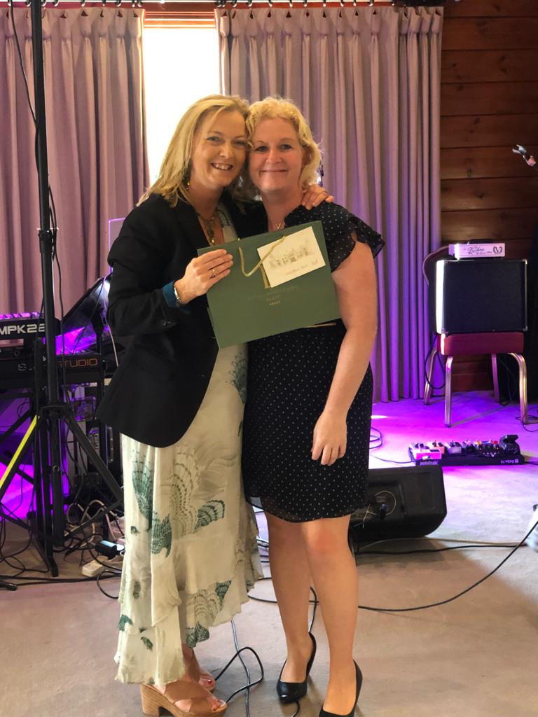 CastleMembers's tweet image. Congratulations to Petrina on winning our 2023 Lady Captain's Prize 🏆

Pictured is Lady Captain Valerie presenting Petrina with her Prize.