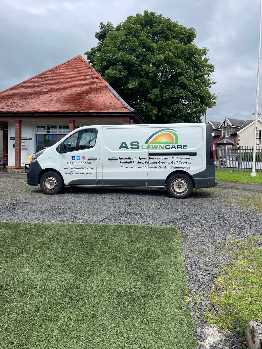 Down at barrfields today to go over the lines tidy them up for the new season <a href="/LargsThistleFC/">Largs Thistle F.C.</a>