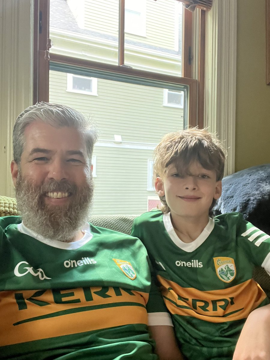 fohnnyjitz's tweet photo. @GAAGO 
Cheering on the Kingdom from Somerville, MA
#CiarraíAbú
#GAA https://t.co/QugKt0Ytvp